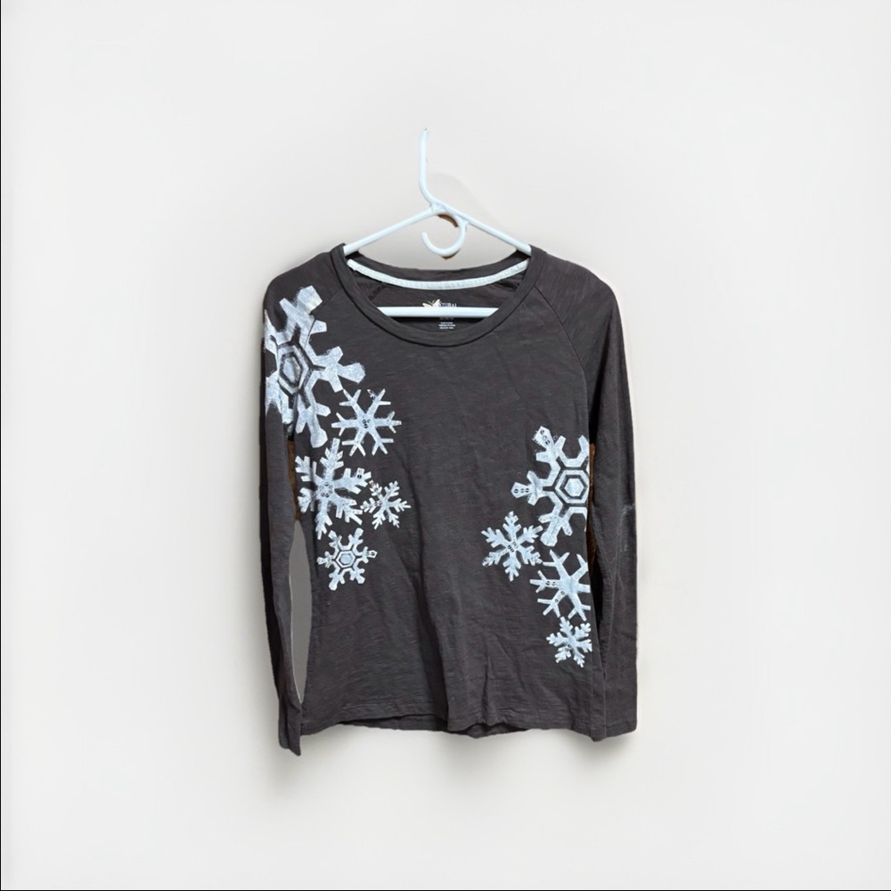 Natural Reflections Gray/Brown Snowflake Long Sleeve Tee